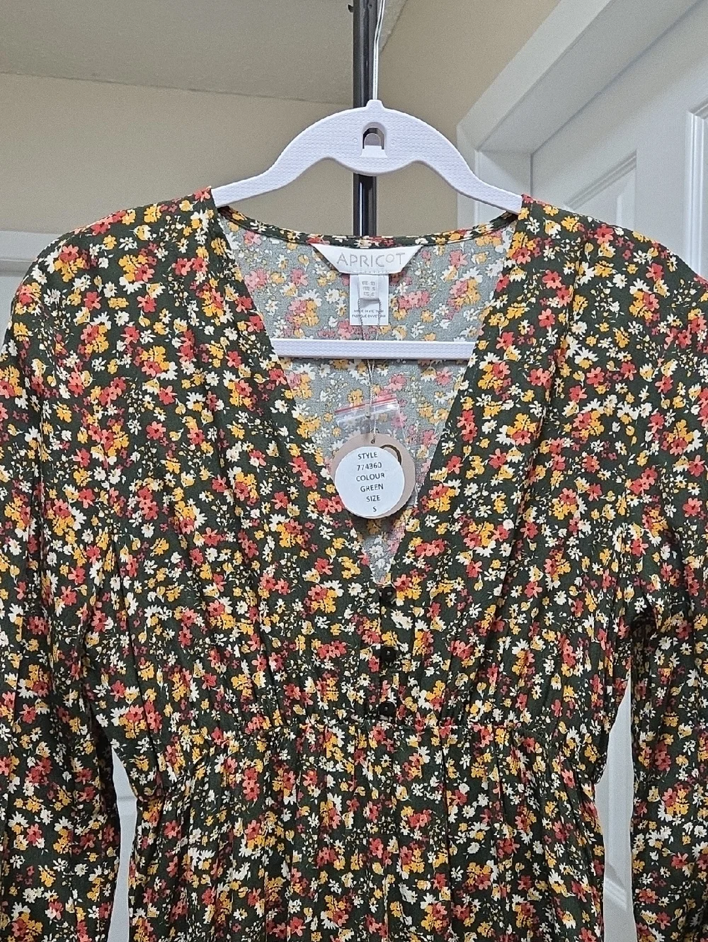 NWT APRICOT Black Floral V-Neck Smock Waist Long Sleeve Mini Dress Boho - Picture 3 of 9